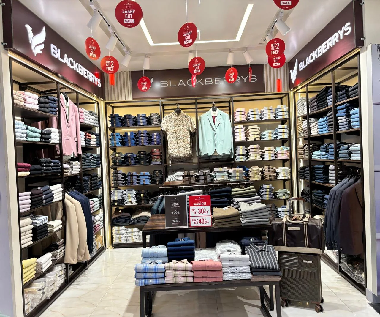Inside Savinay